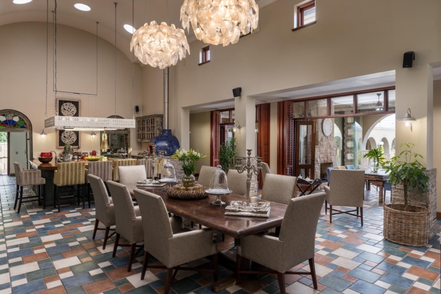 5 Bedroom Property for Sale in Winelands Western Cape
